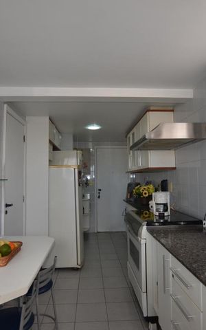 Apartamento à venda com 146m², 4 quartos e 3 vagasCozinha