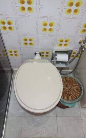 Casa à venda com 310m², 5 quartos e 2 vagasBanheiro 4 social