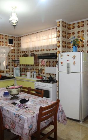 Casa à venda com 310m², 5 quartos e 2 vagasCozinha