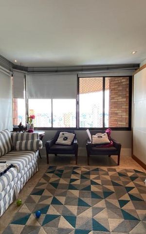 Apartamento à venda com 235m², 3 quartos e 4 vagas Apartamento à venda com 235m², 3 quartos e 4 vagasSala de TV