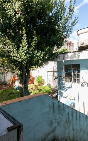 Casa à venda com 180m², 3 quartos e 4 vagasQuintal