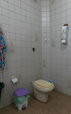Casa à venda com 180m², 3 quartos e 4 vagasBanheiro