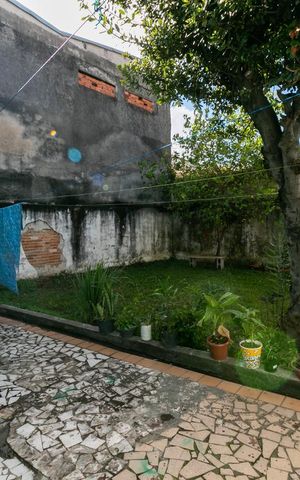 Casa à venda com 180m², 3 quartos e 4 vagasQuintal