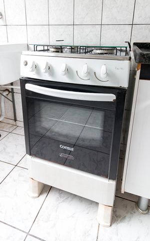 Apartamento para alugar com 50m², 2 quartos e 1 vagaCozinha - fogão