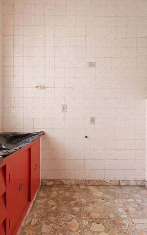 Casa à venda com 282m², 4 quartos e 3 vagas Casa à venda com 282m², 4 quartos e 3 vagasCozinha
