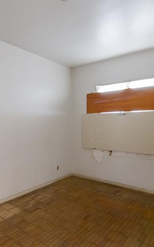 Casa à venda com 282m², 4 quartos e 3 vagas Casa à venda com 282m², 4 quartos e 3 vagasQuarto 3