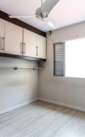 Casa à venda com 450m², 3 quartos e 3 vagas Casa à venda com 450m², 3 quartos e 3 vagasQuarto 3
