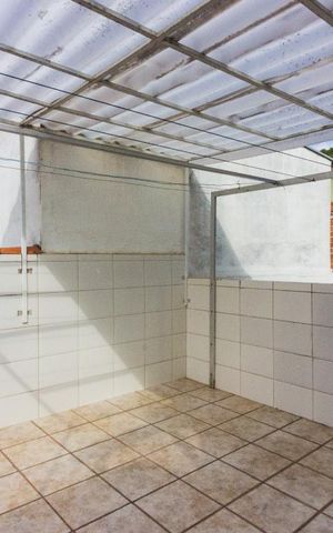 Casa para alugar com 120m², 2 quartos e 1 vagaTerraço