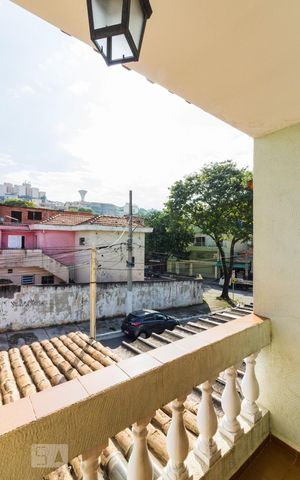 Casa para alugar com 120m², 2 quartos e 1 vagaVaranda Quarto 2