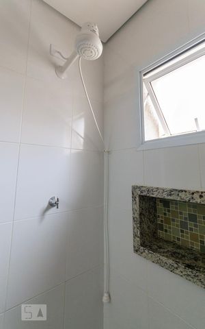 Apartamento para alugar com 32m², 1 quarto e sem vaga Apartamento para alugar com 32m², 1 quarto e sem vagaBanheiro