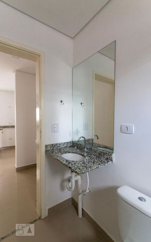 Apartamento para alugar com 32m², 1 quarto e sem vaga Apartamento para alugar com 32m², 1 quarto e sem vagaBanheiro