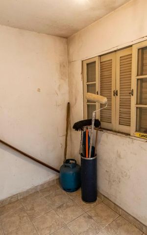 Casa à venda com 422m², 5 quartos e 3 vagasFundos - Quarto de serviço