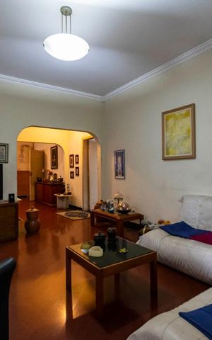 Casa à venda com 422m², 5 quartos e 3 vagas1o. Andar - Sala