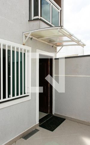 Casa de condomínio para alugar com 104m², 2 quartos e 2 vagas Casa de condomínio para alugar com 104m², 2 quartos e 2 vagasFachada da Casa