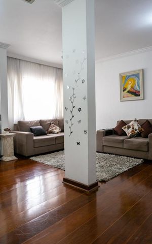 Apartamento à venda com 140m², 3 quartos e 2 vagas Apartamento à venda com 140m², 3 quartos e 2 vagasSala de Estar
