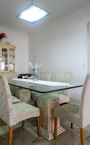 Apartamento à venda com 140m², 3 quartos e 2 vagas Apartamento à venda com 140m², 3 quartos e 2 vagasSala de Jantar