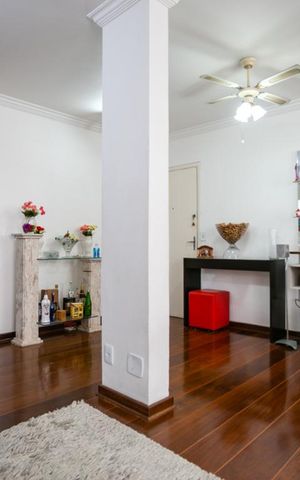 Apartamento à venda com 140m², 3 quartos e 2 vagas Apartamento à venda com 140m², 3 quartos e 2 vagasSala de Estar