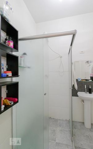 Apartamento à venda com 60m², 1 quarto e sem vaga Apartamento à venda com 60m², 1 quarto e sem vagaBanheiro