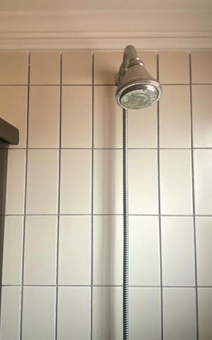 Apartamento à venda com 210m², 4 quartos e 3 vagasChuveiro