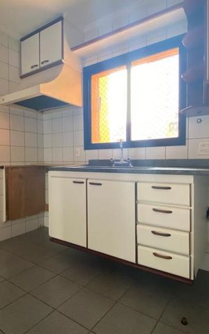 Apartamento à venda com 210m², 4 quartos e 3 vagasCozinha