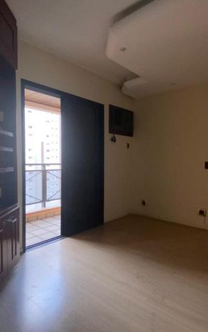 Apartamento à venda com 210m², 4 quartos e 3 vagasSuíte 1