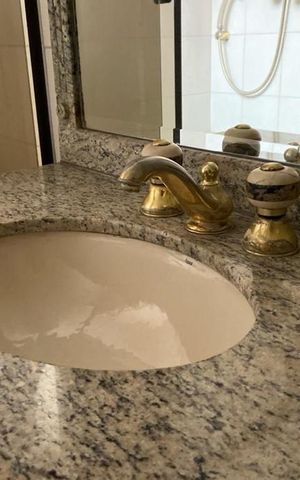 Apartamento à venda com 210m², 4 quartos e 3 vagasBanheiro - Torneira