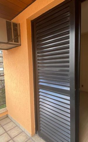 Apartamento à venda com 210m², 4 quartos e 3 vagasSacada da Suíte 1