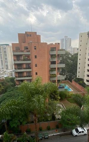 Apartamento à venda com 210m², 4 quartos e 3 vagasVista da Sacada