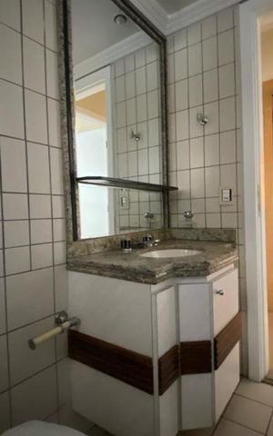 Apartamento à venda com 210m², 4 quartos e 3 vagasBanheiro