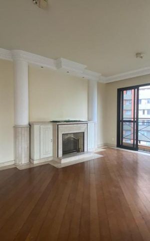 Apartamento à venda com 210m², 4 quartos e 3 vagasSala