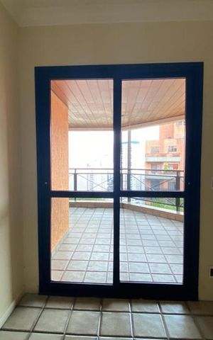 Apartamento à venda com 210m², 4 quartos e 3 vagasCopa