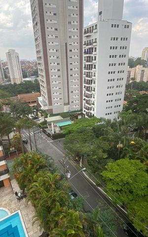 Apartamento à venda com 210m², 4 quartos e 3 vagasVista da Suíte 1