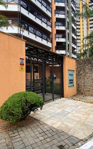 Apartamento à venda com 210m², 4 quartos e 3 vagasEntrada