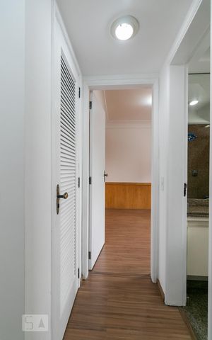 Apartamento à venda com 260m², 5 quartos e 4 vagasCorredor Suíte 2