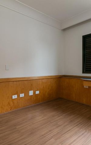 Apartamento à venda com 260m², 5 quartos e 4 vagasQuarto 2