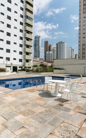 Apartamento à venda com 260m², 5 quartos e 4 vagasÁrea Comum - Piscina