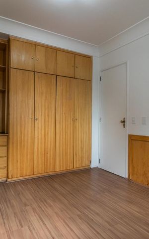 Apartamento à venda com 260m², 5 quartos e 4 vagasQuarto 2