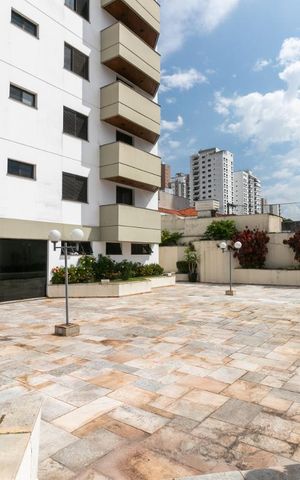 Apartamento à venda com 260m², 5 quartos e 4 vagasÁrea Comum
