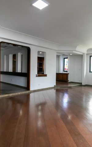 Apartamento à venda com 260m², 5 quartos e 4 vagasSala - Ambiente 2