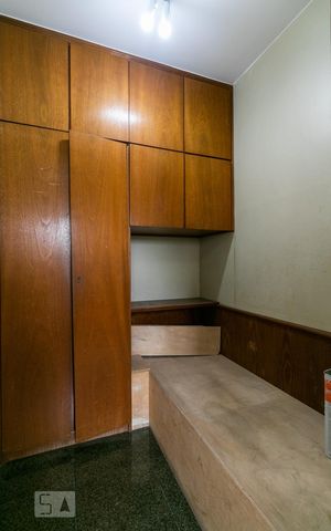 Apartamento à venda com 260m², 5 quartos e 4 vagasÁrea de Serviço - Quarto 5