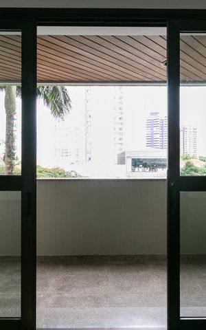 Apartamento à venda com 260m², 5 quartos e 4 vagasSala - Ambiente 2 - Varanda