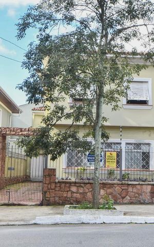 Casa à venda com 200m², 4 quartos e 1 vagaCasa