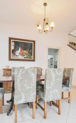 Casa à venda com 200m², 4 quartos e 1 vagaSala de Jantar