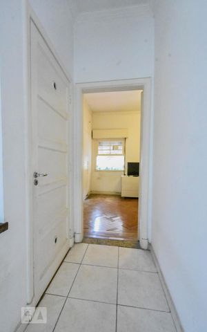 Casa à venda com 200m², 4 quartos e 1 vagaCorredor