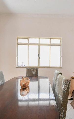 Casa à venda com 200m², 4 quartos e 1 vagaSala de Jantar