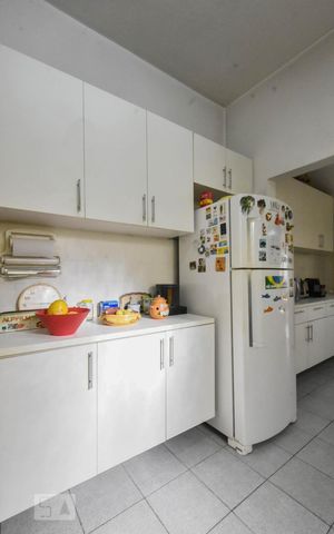 Casa à venda com 200m², 4 quartos e 1 vagaCozinha