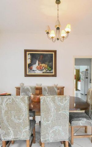 Casa à venda com 200m², 4 quartos e 1 vagaSala de Jantar