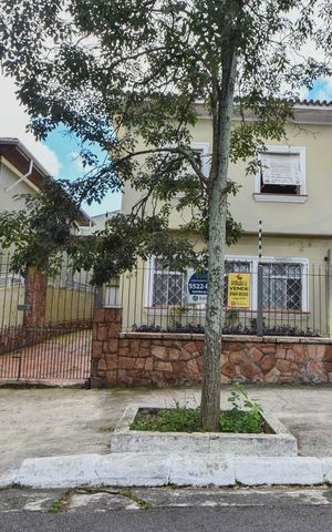 Casa à venda com 200m², 4 quartos e 1 vagaCasa