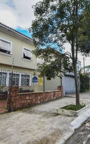 Casa à venda com 200m², 4 quartos e 1 vagaCasa