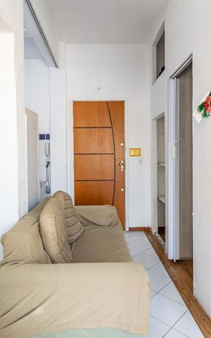 Apartamento à venda com 30m², 2 quartos e sem vaga Apartamento à venda com 30m², 2 quartos e sem vagaSala
